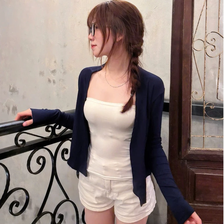 (Tặng Kèm Áo Quây) Áo Khoác Cardigan Basic Hàn Quốc Chất Thun Cao Cấp Dáng Vừa Hót 2025