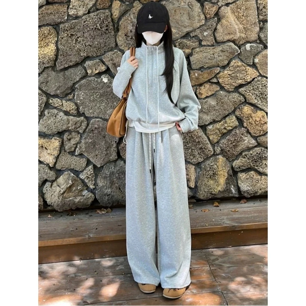 Sét đồ nam nữ,bộ nỉ áo sweater cổ cao khóa kéo dáng croptop kèm quần ống rộng chất nỉ mềm ấm áp phong cách thể thao