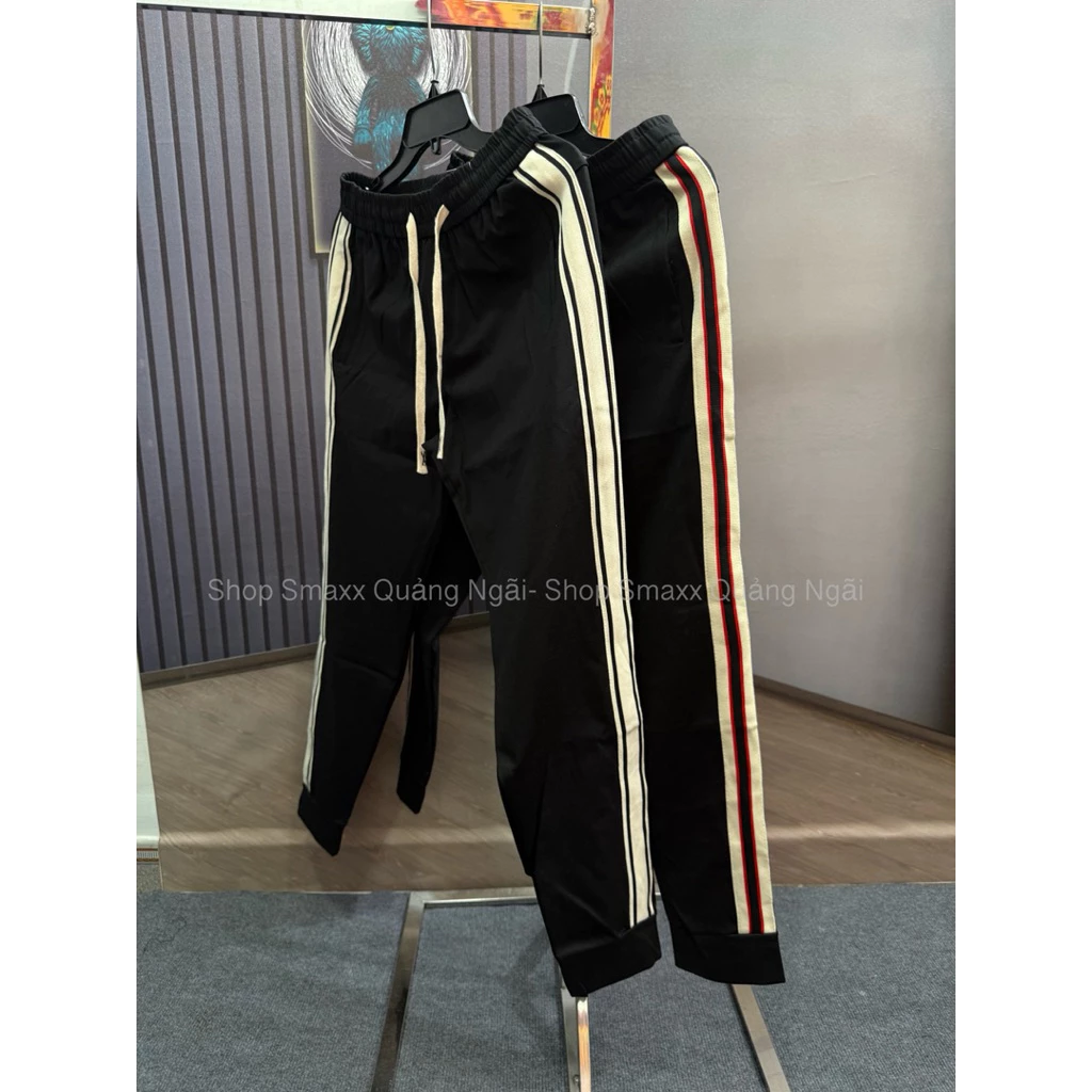 Quần Thun JOGGER Sọc Đỏ Sọc Kem QC 2026