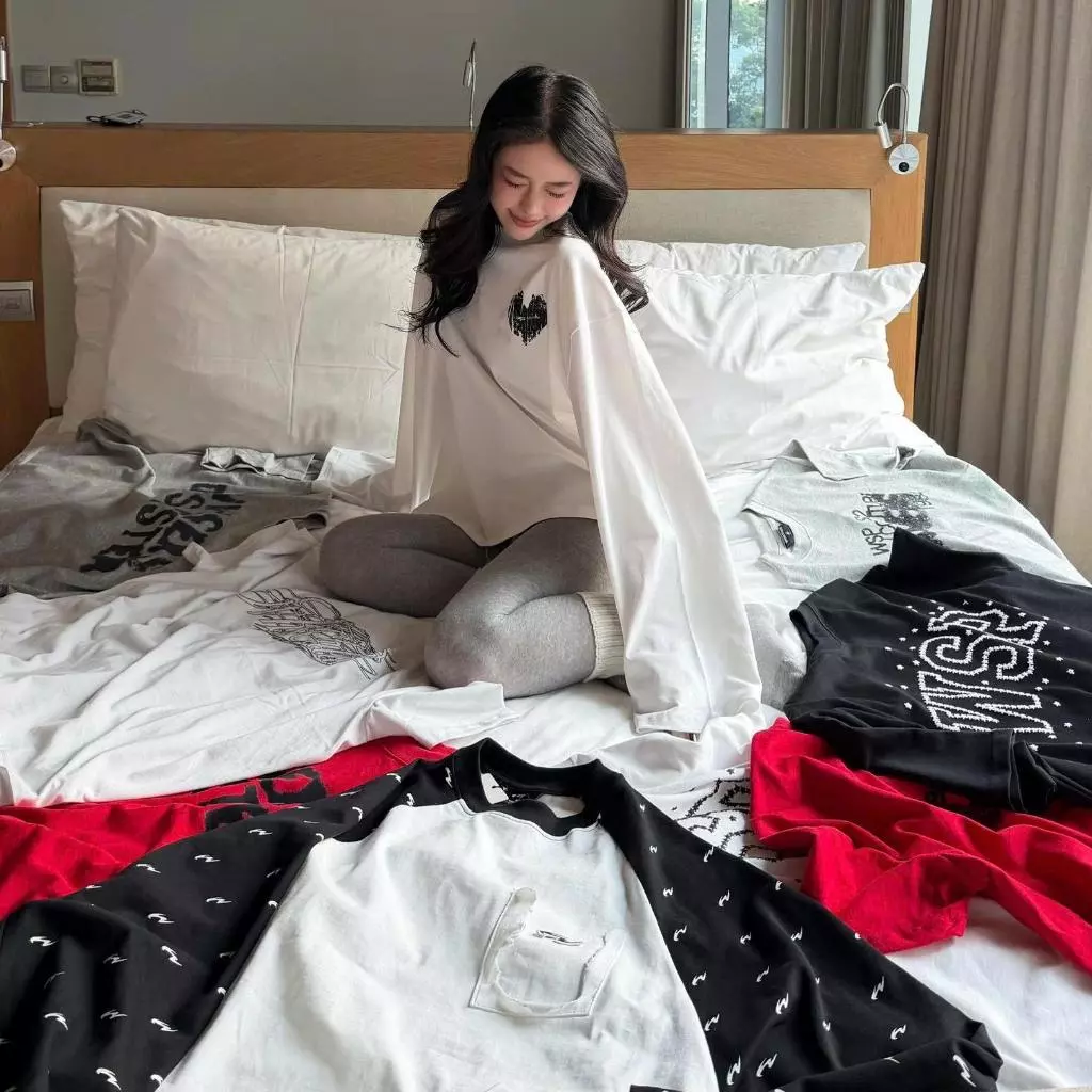 ["TẾT" SEASON] HEART ERROR LONGSLEEVE - Áo tay dài form rộng 280GSM Whose Studio nam nữ