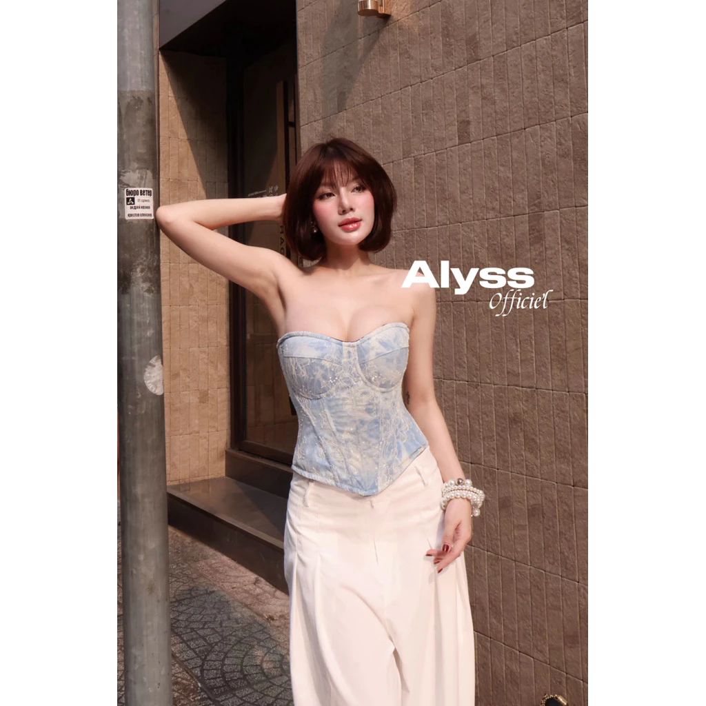 𝐎𝐂𝐄𝐀𝐍 𝐂𝐎𝐑𝐒𝐄𝐓 - Áo Corset màu xanh sáng phối ren & kim sa trendy