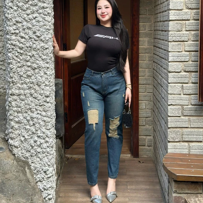 Moli Jeans - Quần Jean Baggy Nữ BigSize Lưng Cao, Màu Xanh Đậm Rách Bụi Không Co Dãn 4517