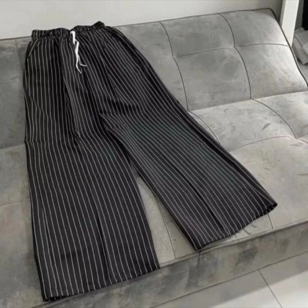 Quần Jogger Nữ Stripe Thời Trang - Thiết Kế Phong Cách kẻ chỉ trắng đen cạp chun co giãn