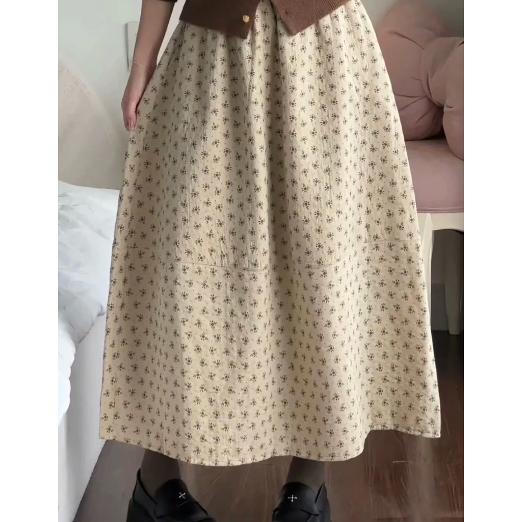 V52-[SANSAN]-Chân Váy Hai Tầng Form Bồng Tự Nhiên Hoạ Tiết Kẻ, Chấm Bi Vintage-Nhẹ Nhàng, Nữ Tính-Hottrend 2026