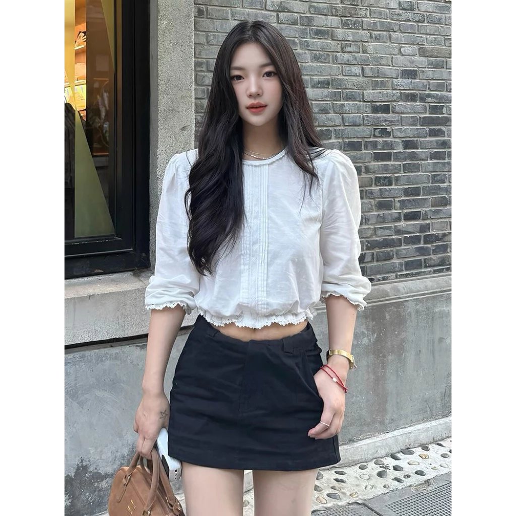 [NEW ITEM] Áo Croptop Trắng Tay Bồng Vintage Phối Ren