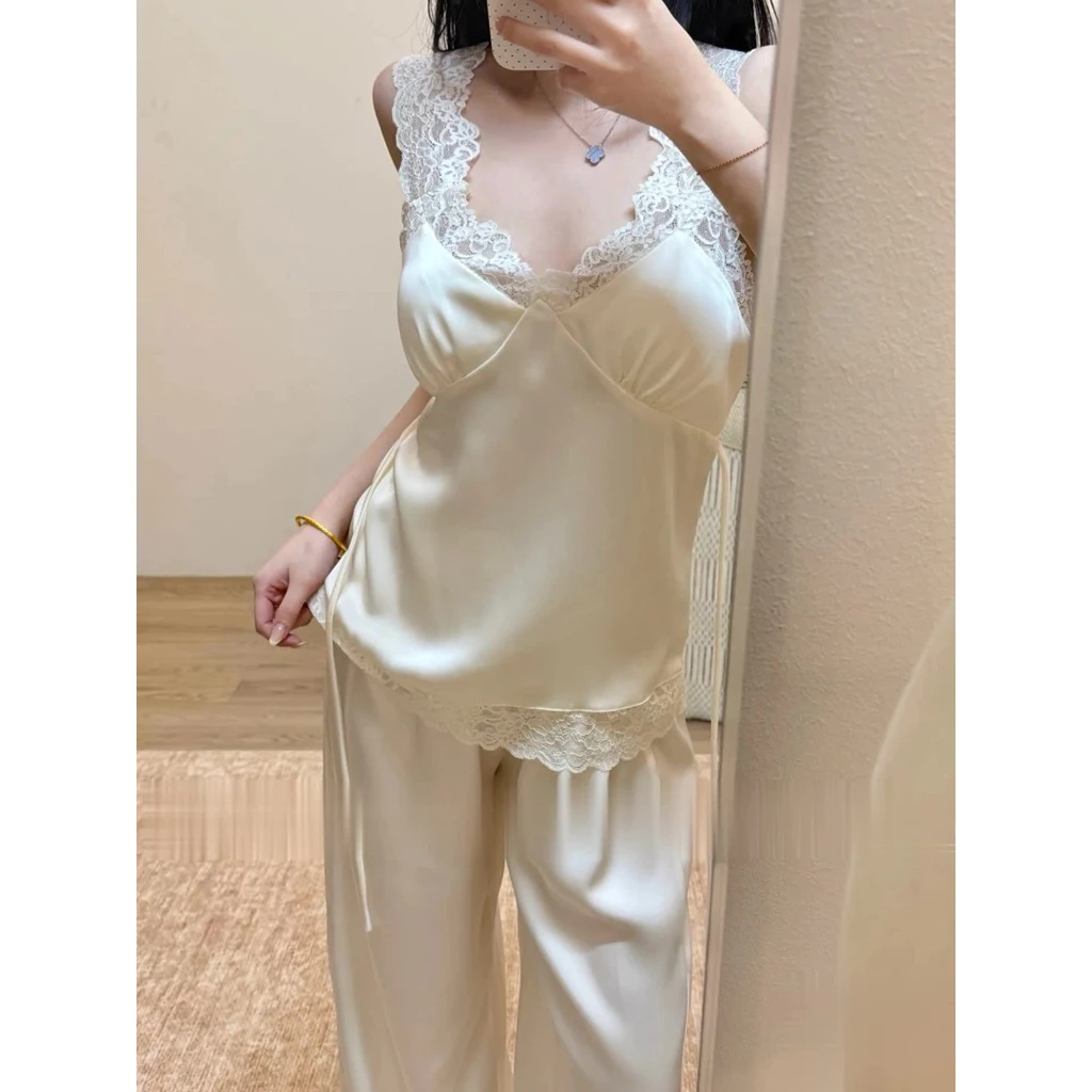 𝐂𝐡𝐚𝐫𝐥𝐨𝐭𝐭𝐞.𝐨𝐝_Set Bộ Ngủ Lụa 2 Dây Kiểu Ren Cổ V Mềm Mại Mặc Siêu Thích Cho Nữ