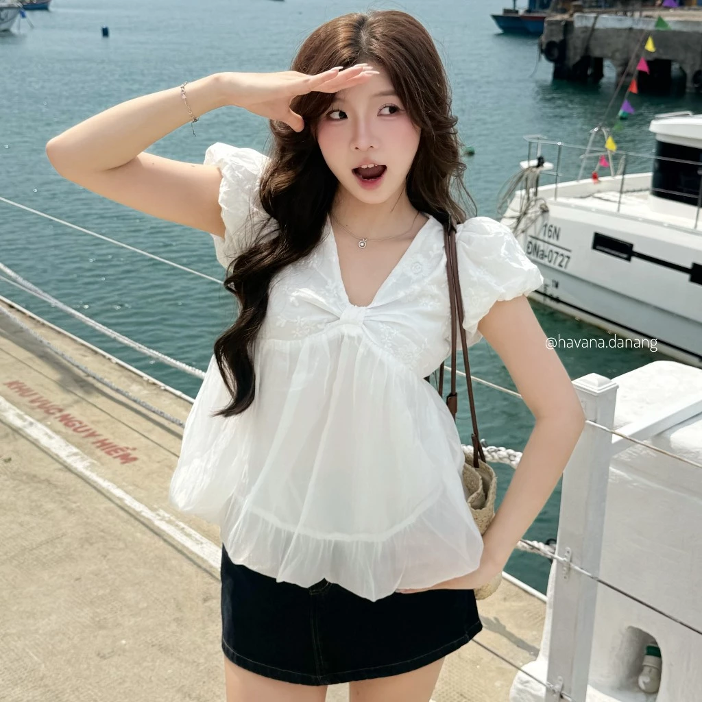 (HAVANA) Áo babydoll DOLLIE top tay bồng cổ tim dáng bí ngô AO728