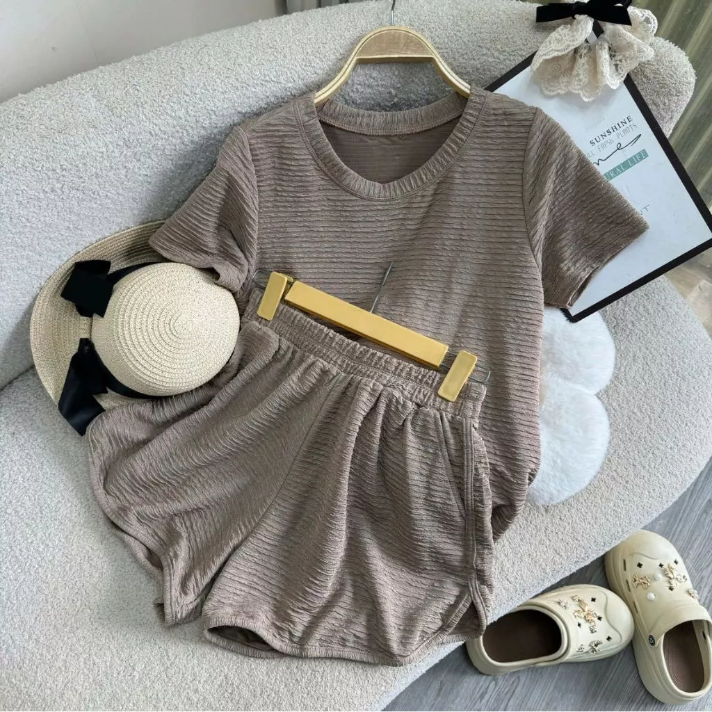 Set đồ The Simple bigsize nữ tay ngắn cổ tròn kèm quần đùi ống rộng lưng thun co giãn chất xốp nhật thời trang SET821