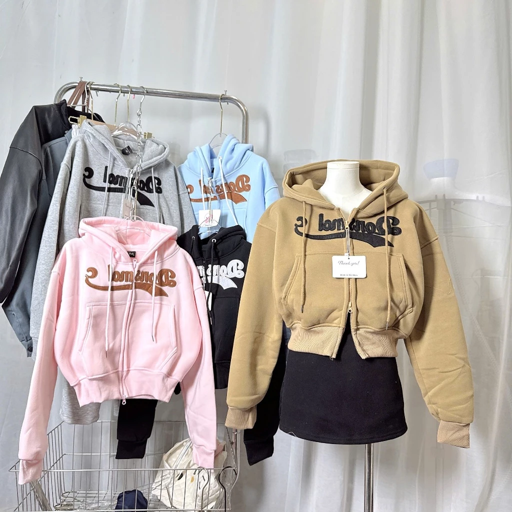 Áo Hoodie Nữ Croptop Khóa Kéo 2 Đầu Thêu Chữ DONSM Form Rộng Có Túi Trong
