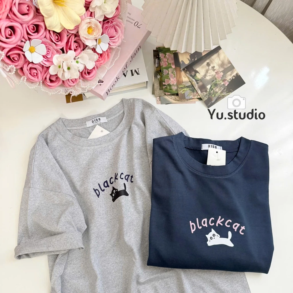 Áo thun nữ YUSTUDIO 3158, áo thun form rộng, áo cotton khô 3158 mẫu BLACK CAT