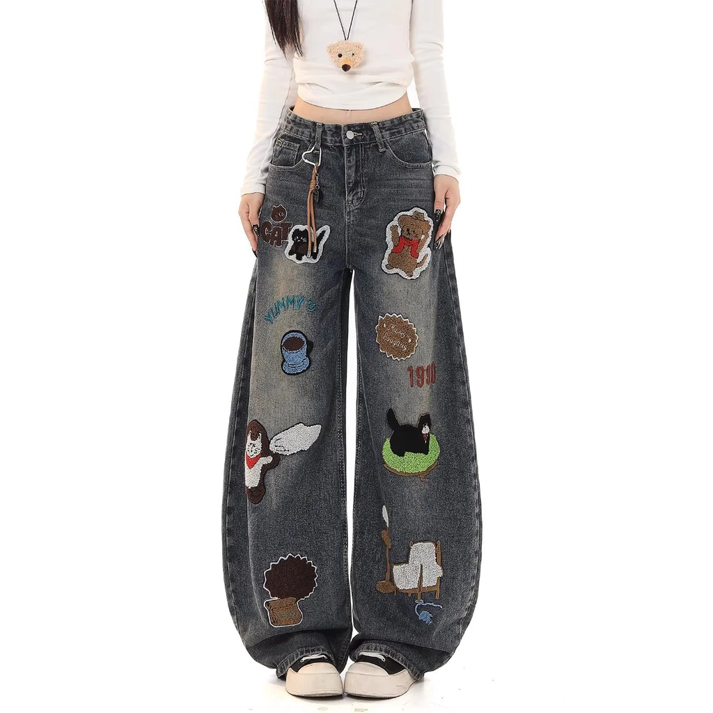 Quần jeans thêu họa tiết hoạt hình dành cho nữ thiết kế thời trang, dáng rộng, tôn dáng, đa năng