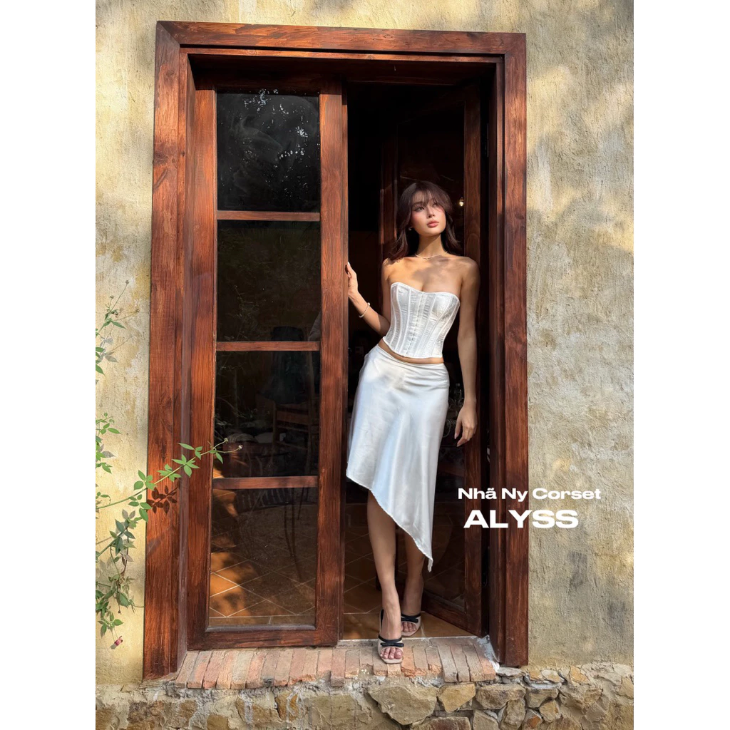 𝐍𝐇𝐀̃ 𝐍𝐘 CORSET -  Áo Corset Gấm Hoa Dệt Ánh