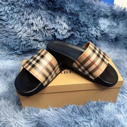 Dép Lê Nam BBR [BUPBE LUXURY] Quai In UV Họa Tiết Sắc Nét - Dép Quai Ngang BBR Logo Đế Hot 2026