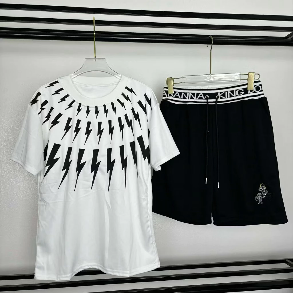 Bộ cộc nam hoạ tiết áo tia sét phối kèm quần short gió Dcel chất vải thun dành cho nam nữ