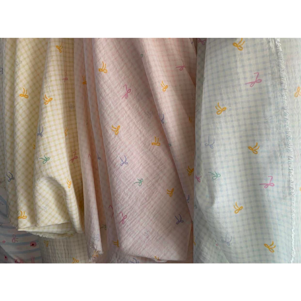 ⚡SỈ LẺ⚡Vải đũi họa tiết kẻ nơ 3 màu dùng may váy, quần áo, trang trí phông nền background chụp ảnh khổ 1m5