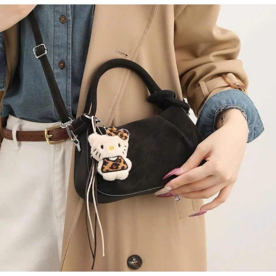 Túi xách nữ đeo chéo đeo vai basic trẻ trung túi công sở da lộn kèm charm cute BABUMAP _ TDC253