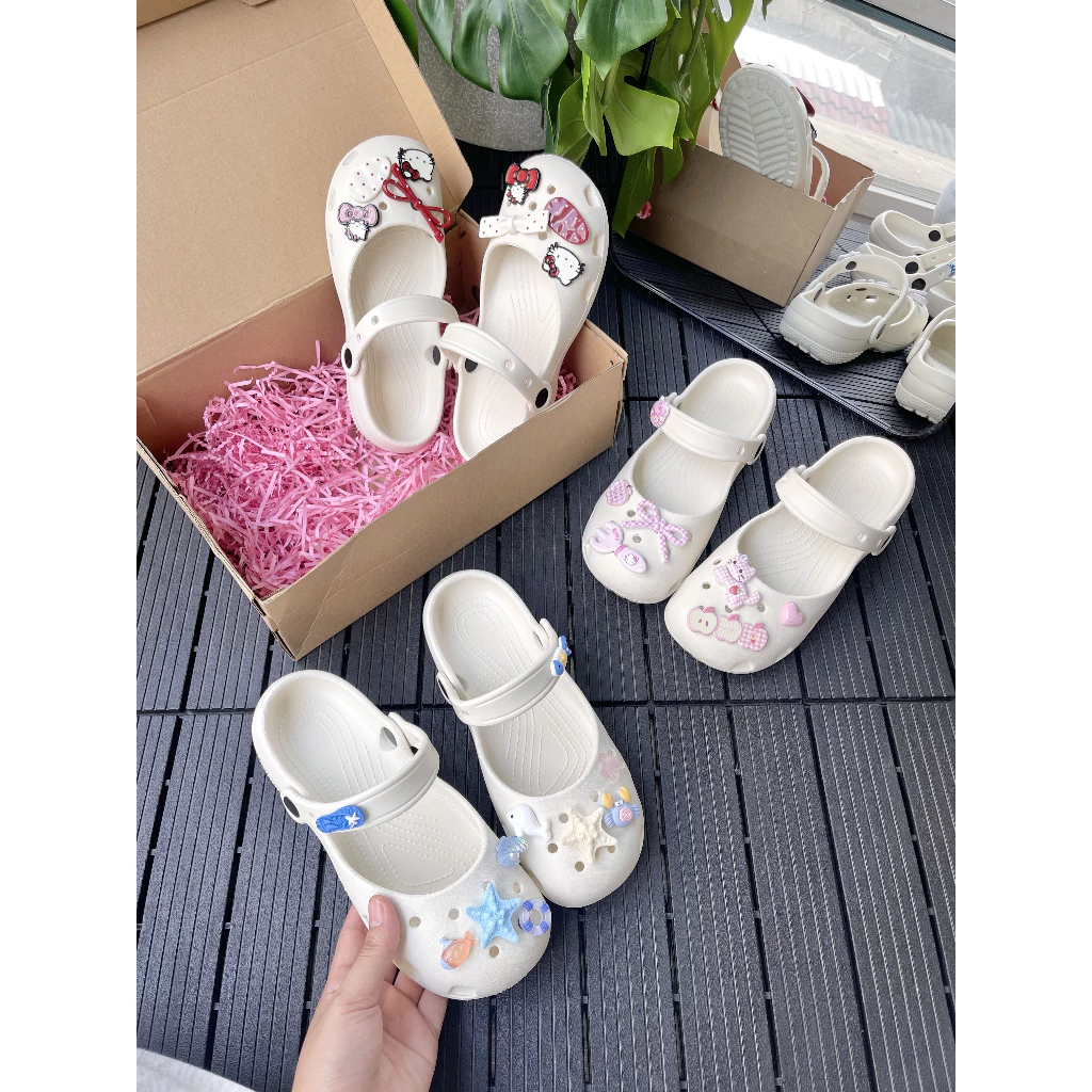 Dép Sục Bệt Búp Bê Nữ Gắn Charm Hoạt Hình Xinh – Dép Sục Êm Nhẹ Chống Nước