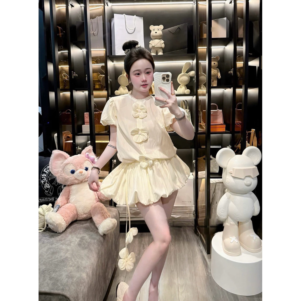 Jum cổ tròn đính hoa tay bồng kèm dây hoa buộc eo dáng váy bồng bí sét tiểu thư 2 màu tôn dáng S23