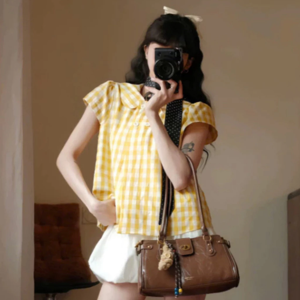 Áo sơ mi nữ tay ngắn cổ sen 4 cúc phối kẻ caro phong cách dễ thương Renee Store - A1217