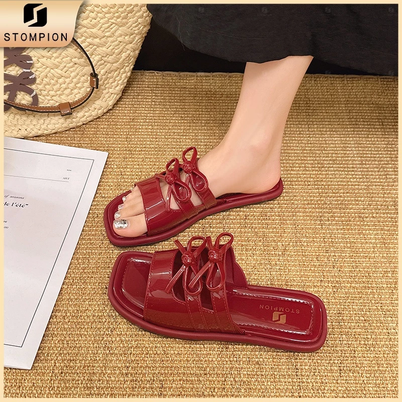 STOMPION Sandal nữ đế bệt nơ bướm da bóng nhiều màu dễ phối đồ với váy jean công sở hay dạo phố
