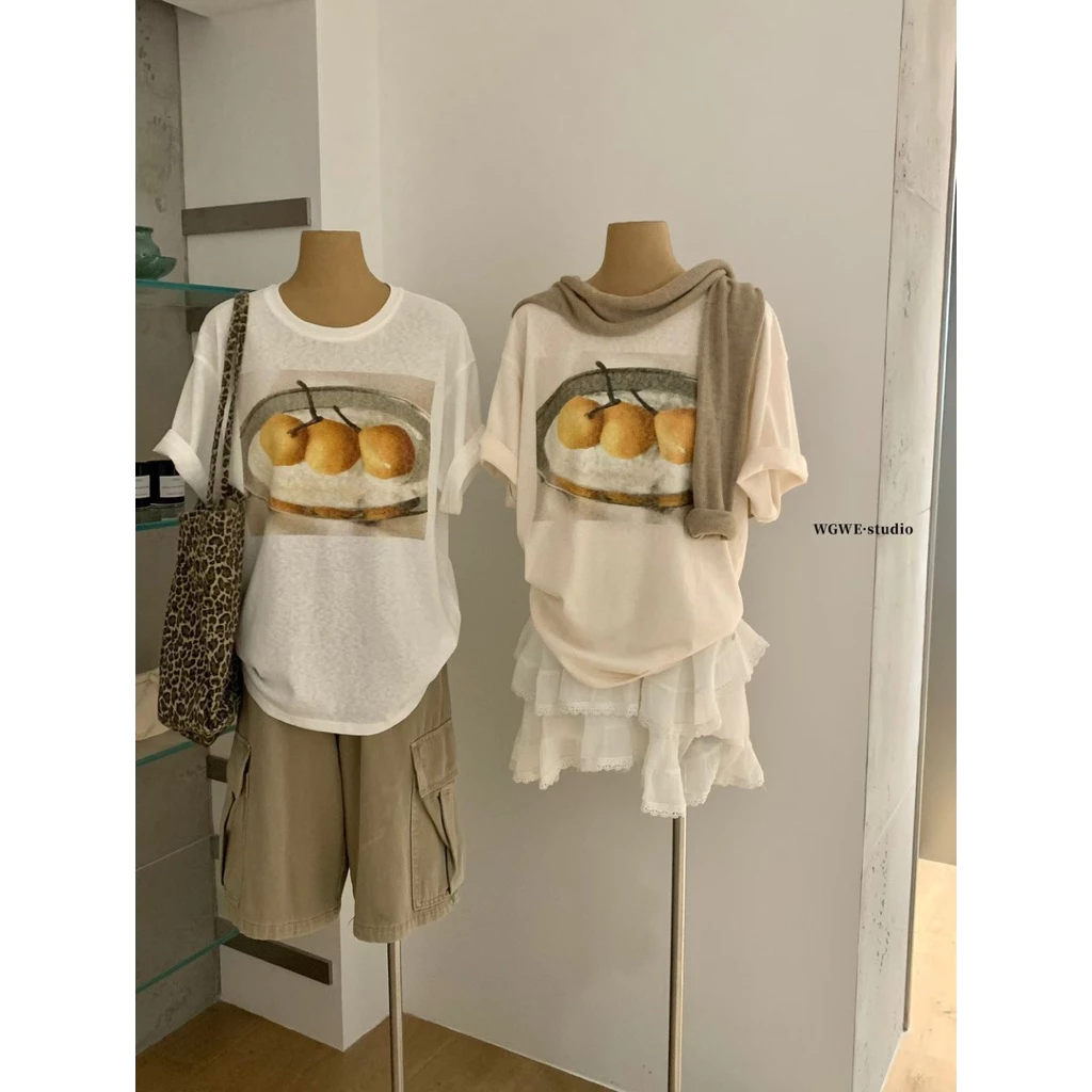 A22-[SANSAN]-WGWE-Áo Phông Hoạ Tiết Hình Quả Lê Chất Cotton Giấy-Siêu Mát, Dễ Phối Đồ