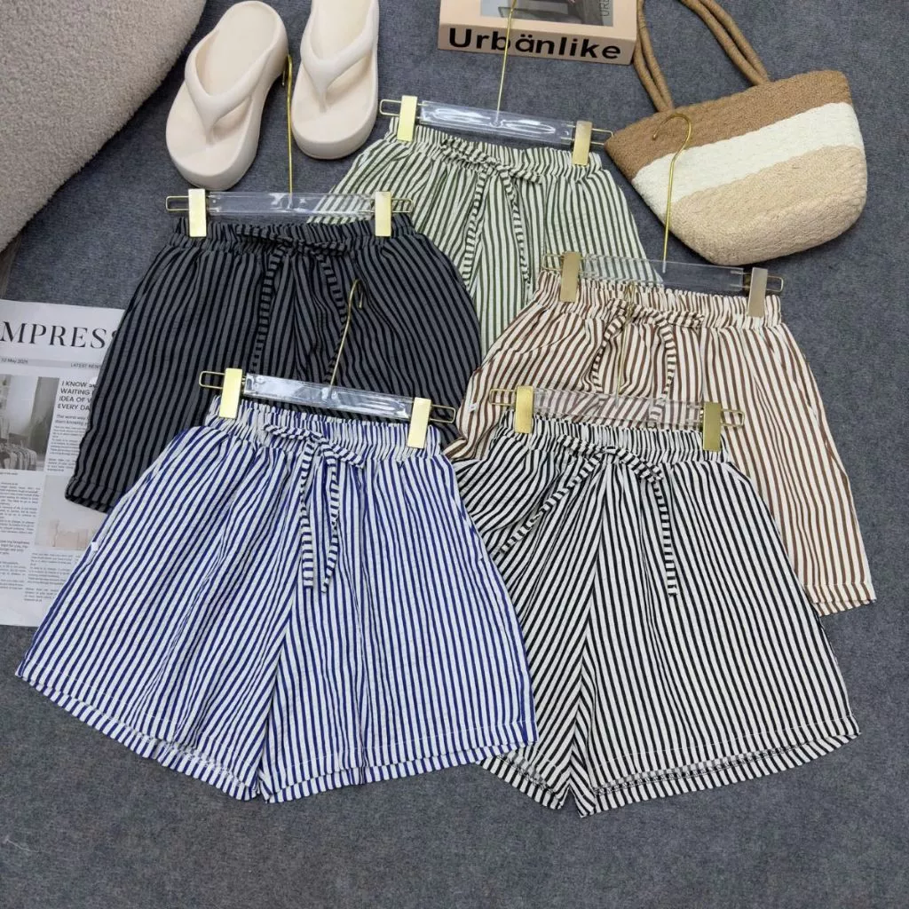 Quần short nữ Bigsize, kẻ sọc với thiết kế rộng rãi thoải mái mang phong cách trẻ trung, năng động -Q581