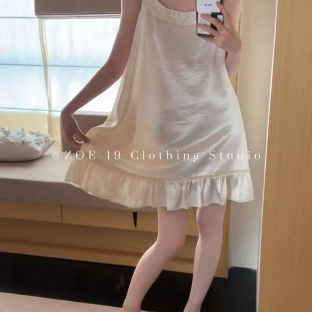 Váy ngủ lụa satin 2 dây bèo nhún – Đầm ngủ suông dáng rộng sang chảnh