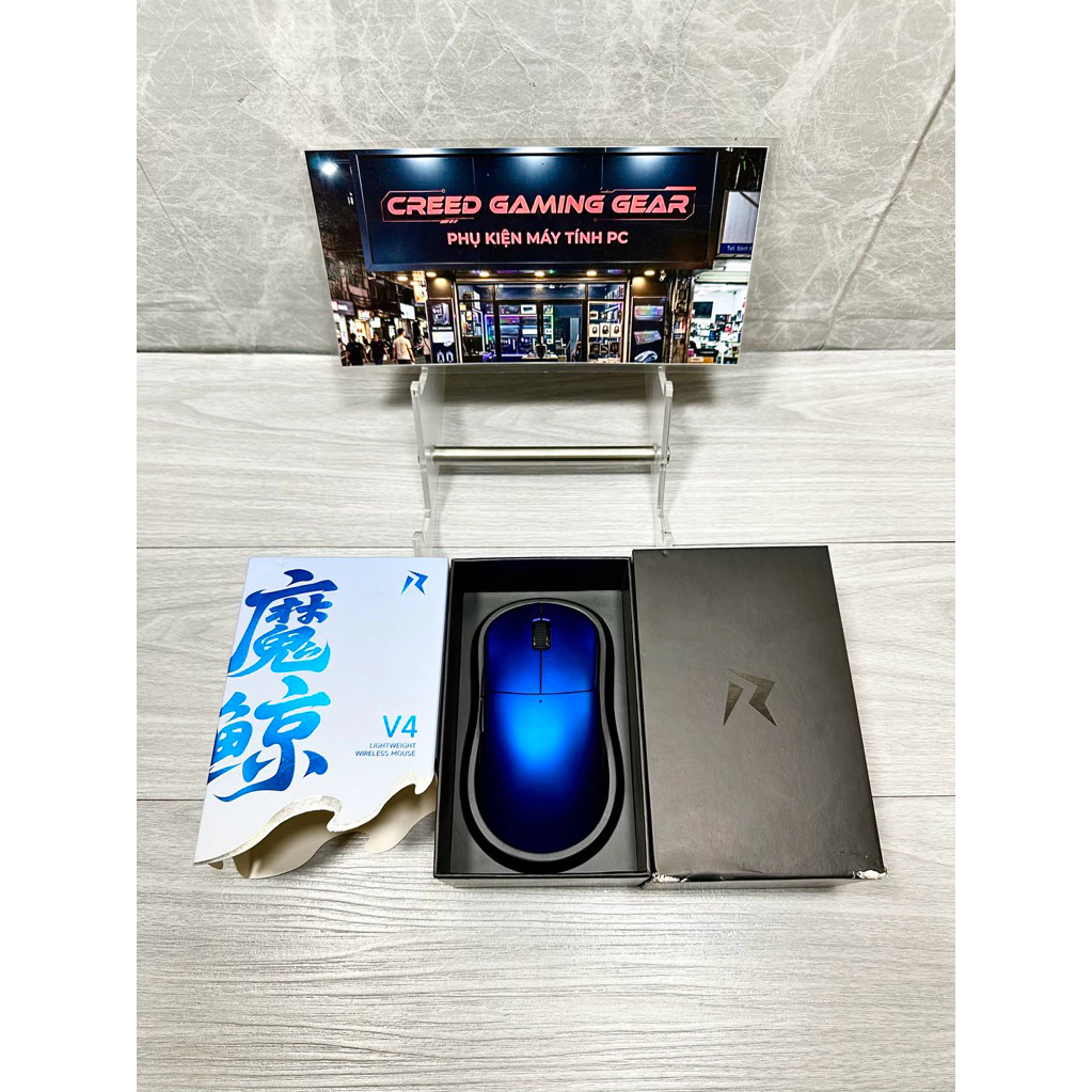 Chuột không dây Gaming RAWM Leviathan V4 Wireless Esports Mouse 2.4G/Wired Connection 55g PAW3950 45K 150H