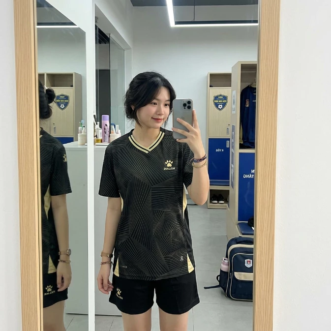 Bộ Quần Áo Bóng Đá KELME In Tên Số Theo Yêu Cầu Vải Mè Thái Co Giãn Mùa Giải 2025-2026