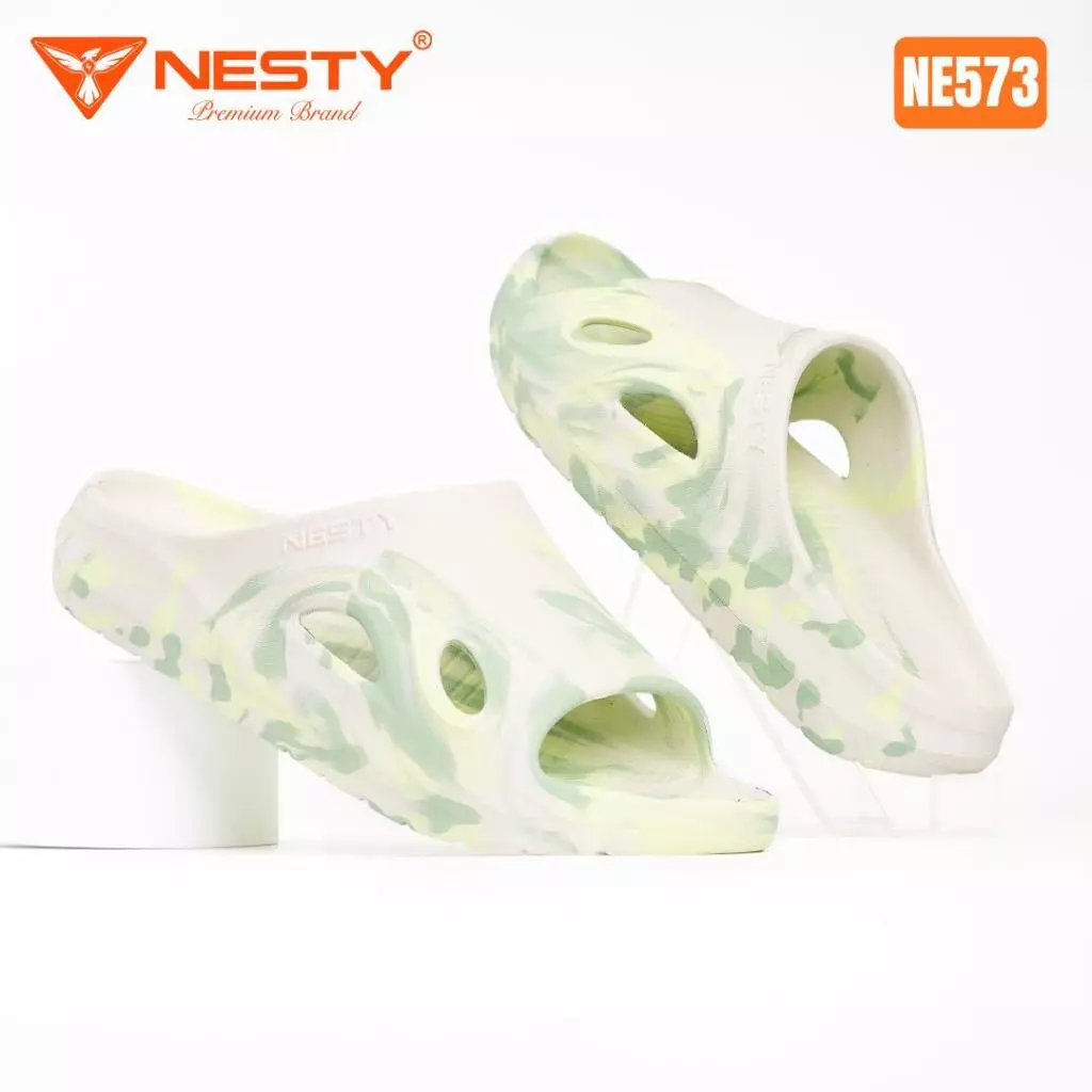 DÉP NESTY-BÁNH MÌ ĐÚC NGUYÊN KHỐI EVA UNISEX ( KO3 ) đang được đối chiếu cho người mua tại Việt Nam