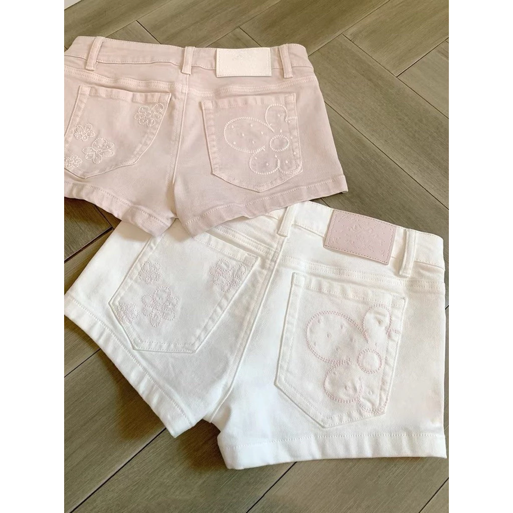 𝐂𝐡𝐚𝐫𝐥𝐨𝐭𝐭𝐞.𝐨𝐝_[KÈM ẢNH THẬT] Quần Short Denim Hoa Ngọt Ngào Cạp Cao QC