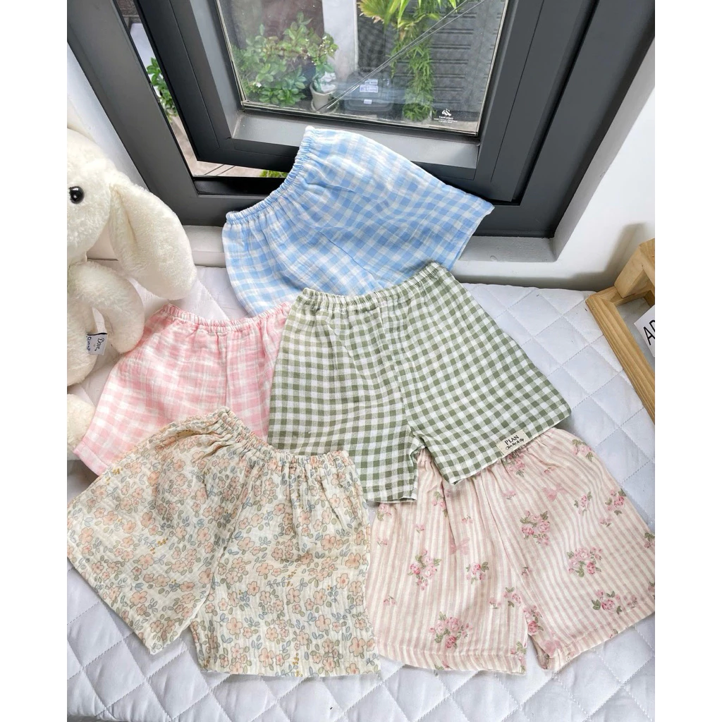 Quần đùi ,quần chục cho bé trai và gái, chất vải xô muslin thấm hút tốt.Mềm.mịn,Thoải mái cho làn da của bé 6kg đến 25kg