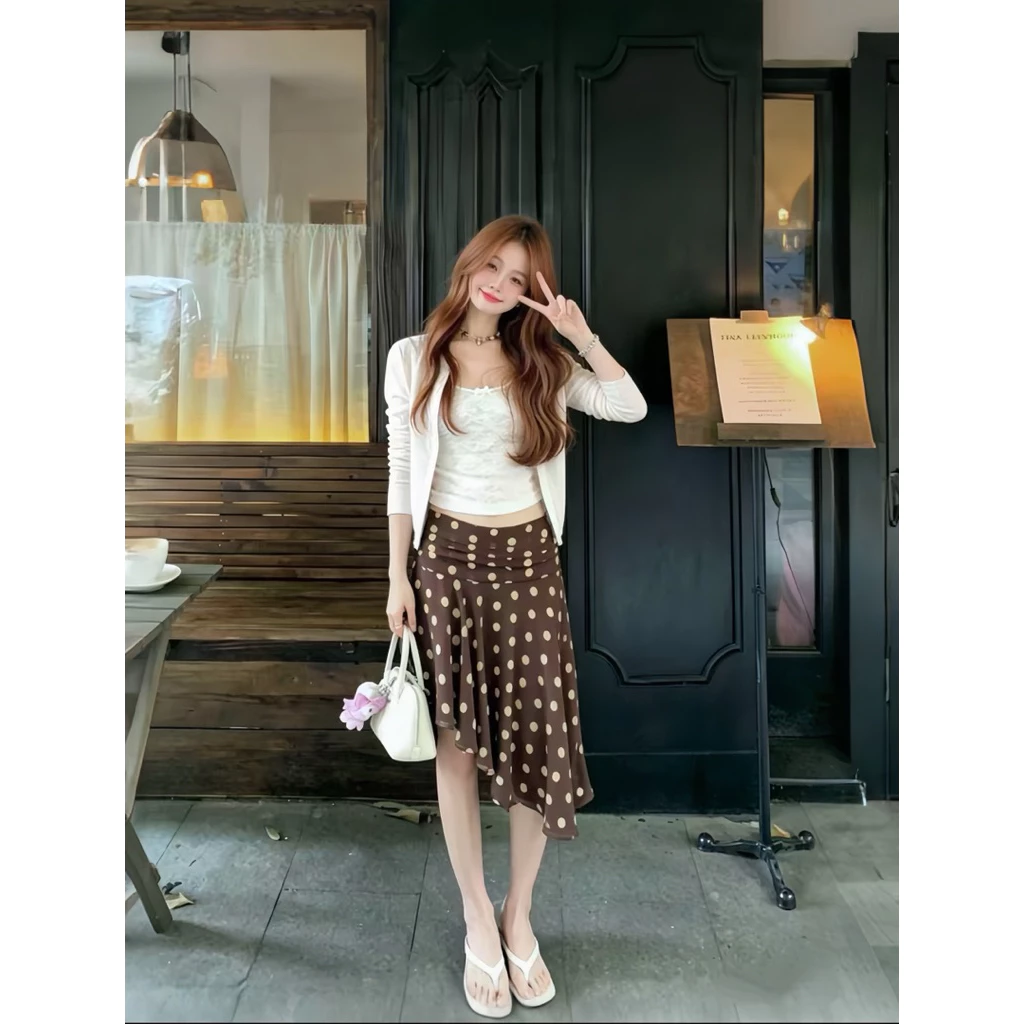 Chân Váy Mini Bất Đối Xứng Chấm Bi Cạp Xếp Ly Thanh Lịch Đi Chơi Đi Biển Siu Xinh Hotrend 2026 Đi Biển, Đi Chơi Đều Đẹp