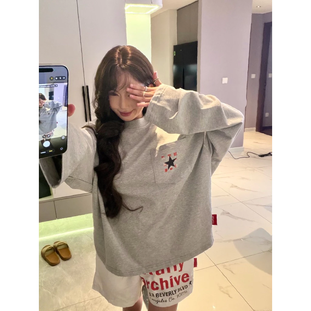 Áo Thun Tay Dài Long Sleeves TRAFFY WC26 "Golden Boys" Màu Xám Tiêu Form Oval Cotton 2 Chiều Unisex