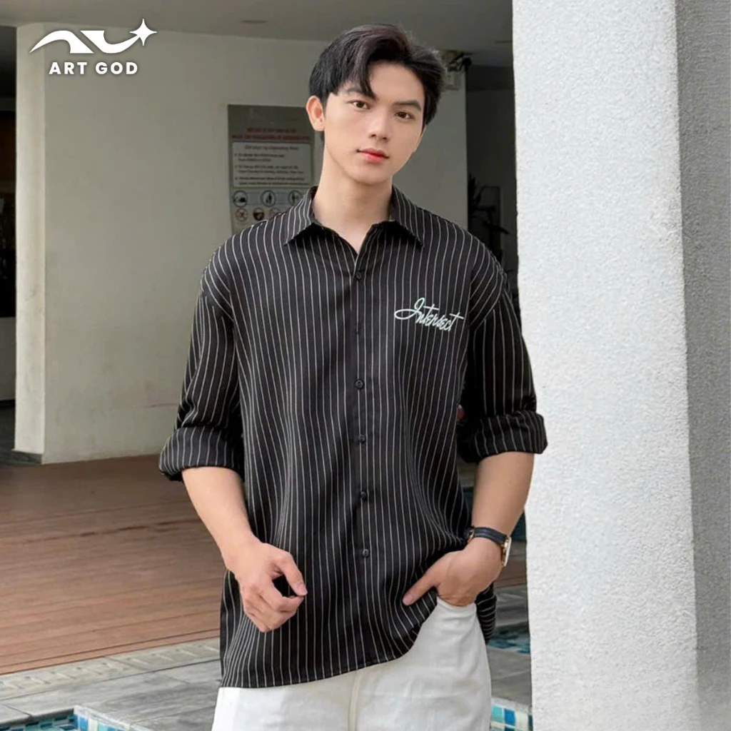 Áo sơ mi Tuytsi kẻ sọc chéo in chữ phong cách hiện đại độc đáo ARTGOD HM201