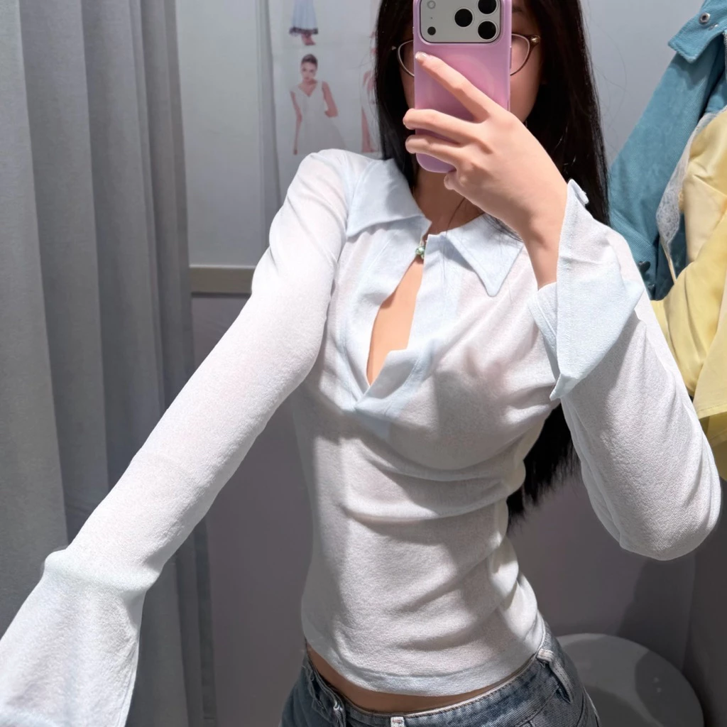 Áo Thun Nữ Xuyên Thấu Xanh Baby Blue Cổ V Ôm Body Minimal Style Mùa Hè