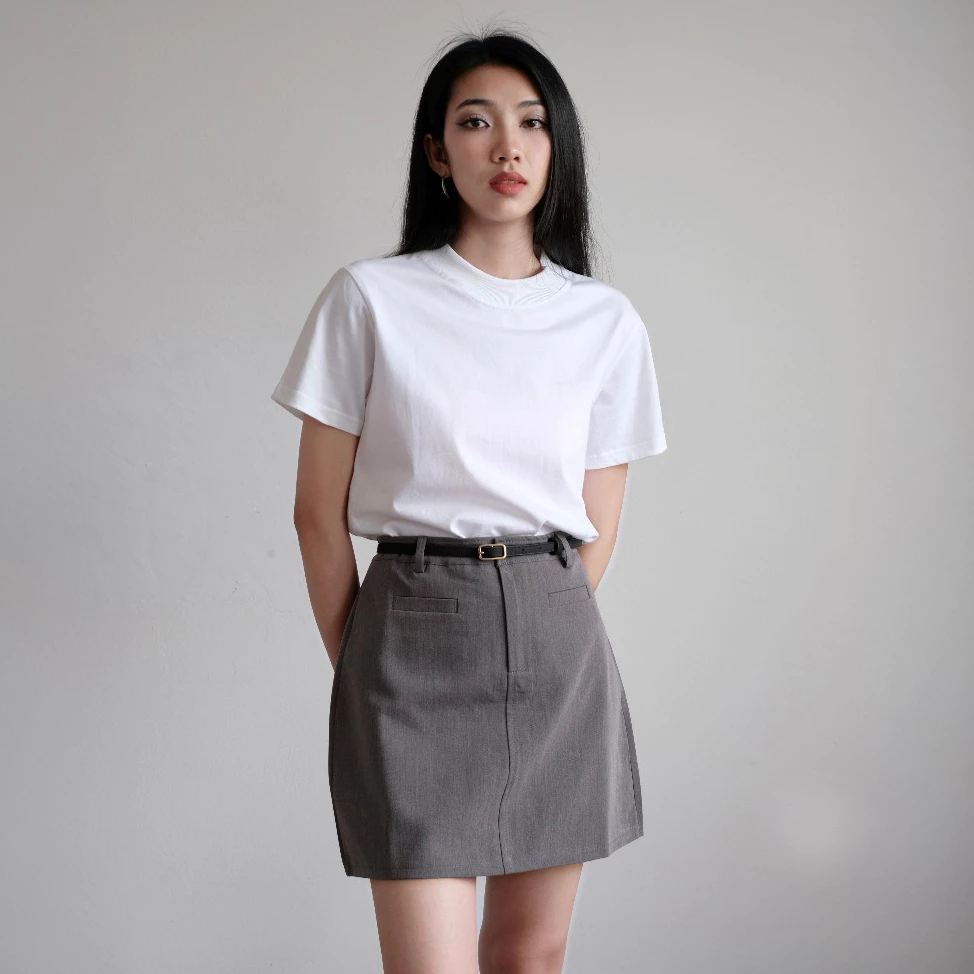Chân Váy Chữ A Dáng Ngắn Màu Xám Và Đen Có Quần Bảo Hộ, Phong Cách Tối Giản Mini Skirt-THE J STUDIO