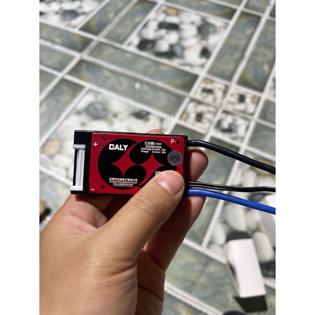 mạch 10s 36v 20a Daly