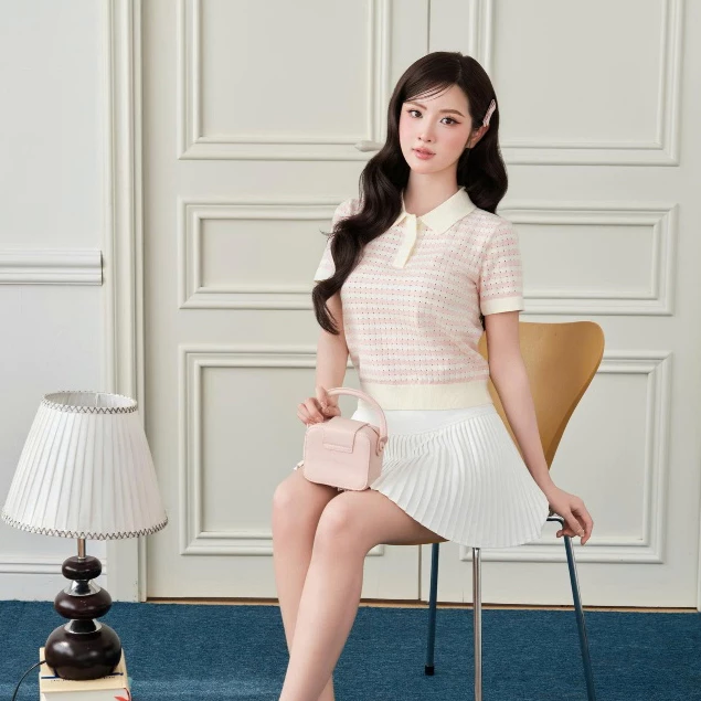 Áo len nữ cổ polo thiết kế nhiều lỗ thoáng khí phối màu kẻ ngang phù hợp mặc mùa hè DELIZ PL305 300G