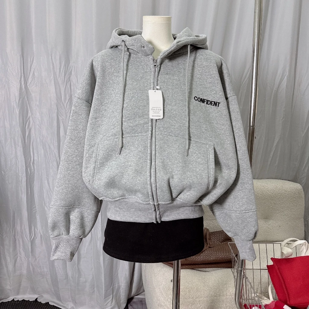 Áo Khoác Hoodie Zip Nữ XK Form BoxyThêu CONFIDENT Form Rộng – Basic Cá Tính, Dễ Phối Đồ Cho Mọi Phong Cách