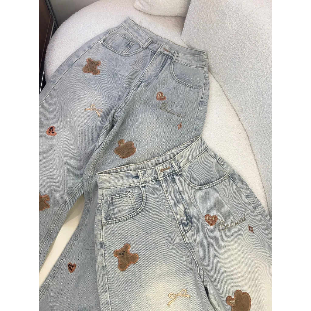 Q18 (95cm S-XL) Quần Jeans Nữ Xanh Nhạt Thêu Gấu Form Suông Basic