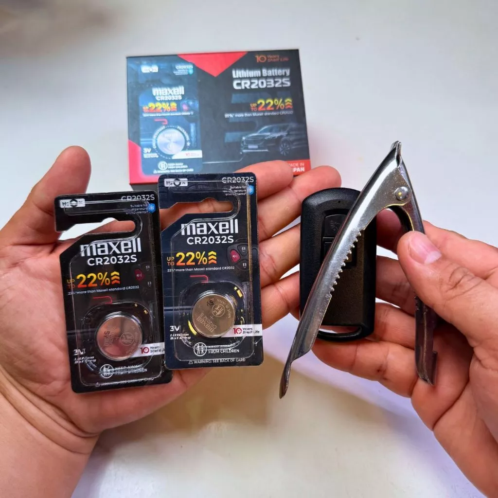 Maxell Pin CR2032S TẶNG KÌM  thay smartkey xe máy oto dung lượng cao điện áp ổn định