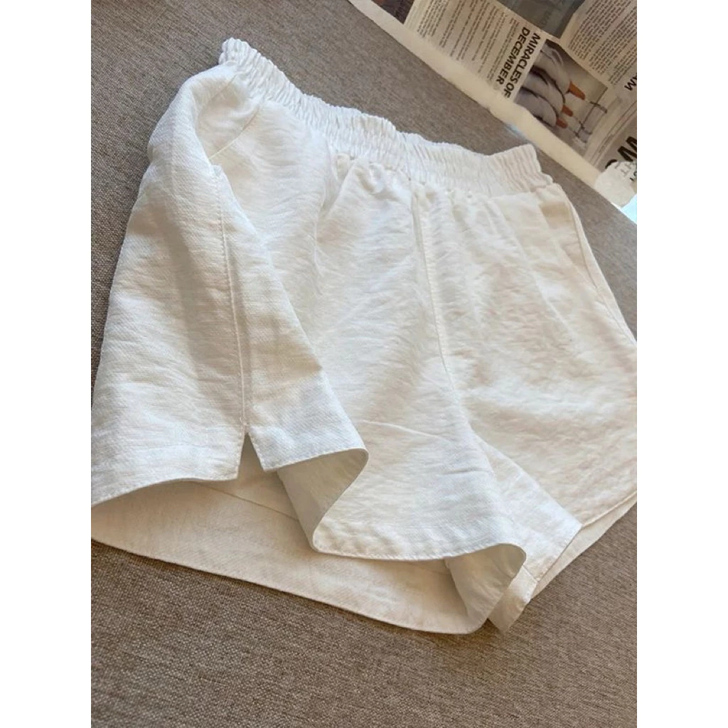 𝐂𝐡𝐚𝐫𝐥𝐨𝐭𝐭𝐞.𝐨𝐝_[KÈM ẢNH THẬT] Quần Short Cotton Nữ Màu Trắng Xẻ Gấu Basic Thoải Mái