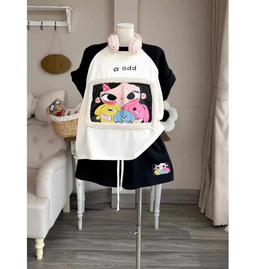 Set bộ thun nữ áo cổ tròn kèm quần đùi xám thêu xù lông hình mắt khóc phong cách dễ thương Genzstudio