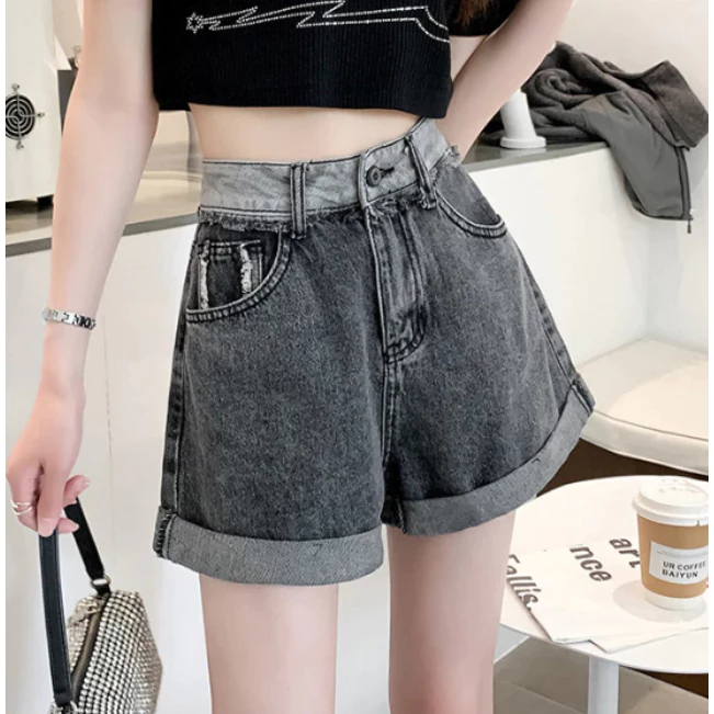 Quần Short Jean Nữ Lưng Cao Lai Gập Túi Sau Phối Tua Rua Cá Tính QJ872