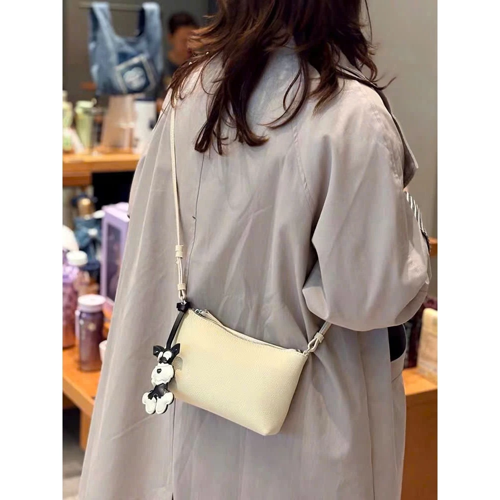 Túi xách nữ đeo chéo đeo vai basic trẻ trung túi công sở da gạo mềm kèm charm size 20 BABUMAP _ TDC229