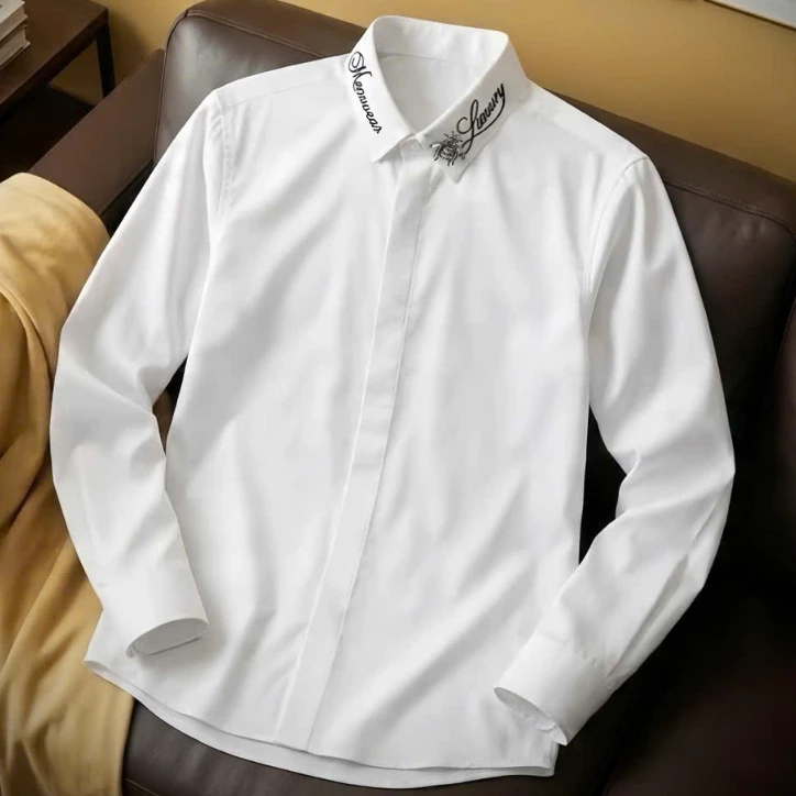 Áo Sơ Mi Nam Đính Ong Thêu Chữ Ngắn Tay-Dài Tay  Form Ôm Chuẩn Vải Lụa Mịn Không Nhăn Kiểu Boy Phố