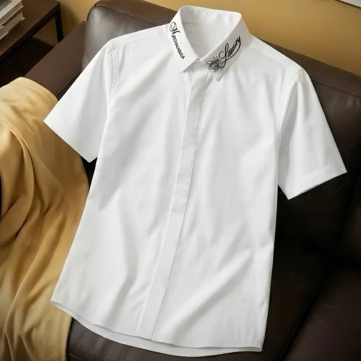 Áo Sơ Mi Nam Đính Ong+Ngựa Cổ Thêu Chữ Bảng Giấu Khuy Tay Dài Tay Ngắn Chất Lụa Mịn Ít Nhăn Boy Phố
