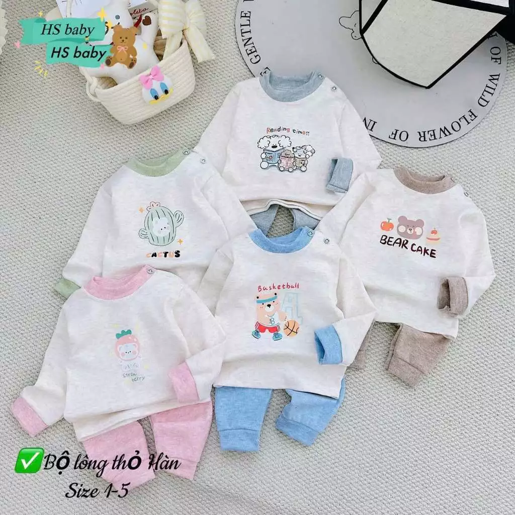 Bộ nỉ HSBABY lông thỏ STYLE KOREAN in hình cài vai ấm áp cho bé mặc mùa thu đông