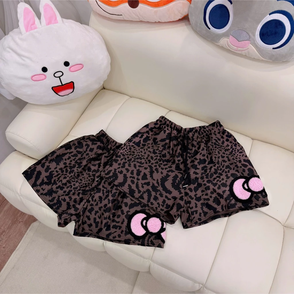 【MẪU HOT 】QUẦN SHORT HỌA TIẾT DA BÁO ĐÍNH NƠ KITTY  HỒNG  FORM RỘNG UNISEX PHONG CÁCH Y2K ĐI CHƠI DẠO PHỐ CỰC CHẤT